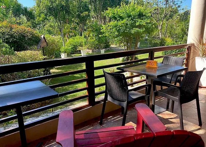 Hale Manna Coastal Gardens Resort