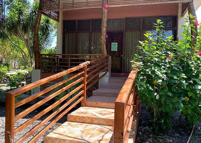 Hale Manna Coastal Gardens Resort *