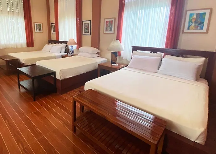 Hale Manna Coastal Gardens Resort *