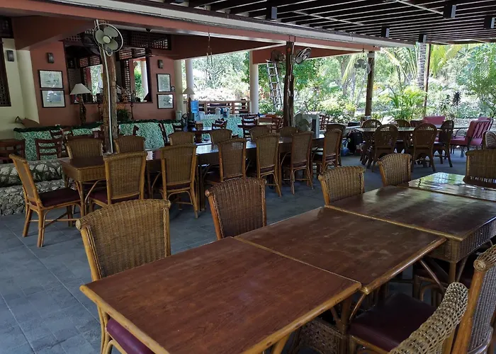 Hale Manna Coastal Gardens * Moalboal